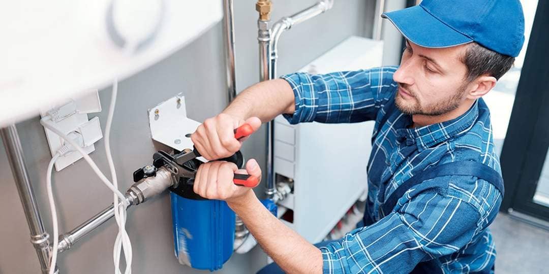 You are currently viewing Waarom een ​​professionele loodgieter beter is dan doe-het-zelf ?